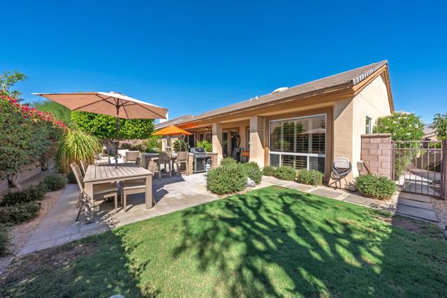 36531 Tallowood Drive, Palm Desert CA: https://media.crmls.org/mediaz/c9cd69f6-48b8-44a5-81fa-5a46e3a1a05e.jpg