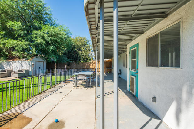 77575 California Drive, Palm Desert CA: https://media.crmls.org/mediaz/c9cdb15f-0940-4c93-80cf-ff396cb22e9b.jpg