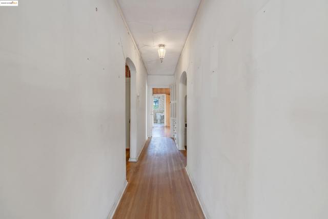 1136 S Ridgeley, Los Angeles CA: https://media.crmls.org/mediaz/c9cdc170-7271-483f-bd04-fd865c09d405.jpg