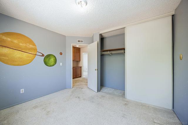 10129 E Glendon Cir, Santee CA: https://media.crmls.org/mediaz/c9ce3fd0-3c53-47ff-b98a-86bfb4cda394.jpg