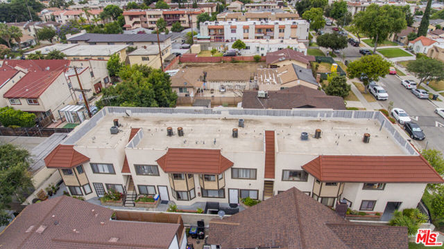 517 Fischer Street, Glendale CA: https://media.crmls.org/mediaz/c9ce4235-2084-4ee6-aa3c-656723bd5024.jpg