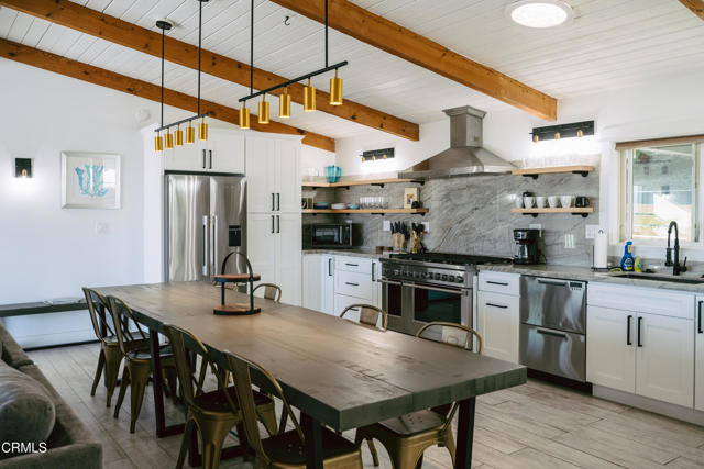 3086 Grove Street, Ventura CA: https://media.crmls.org/mediaz/c9ce7873-5020-4d6c-b46f-ad11addbdfcb.jpg