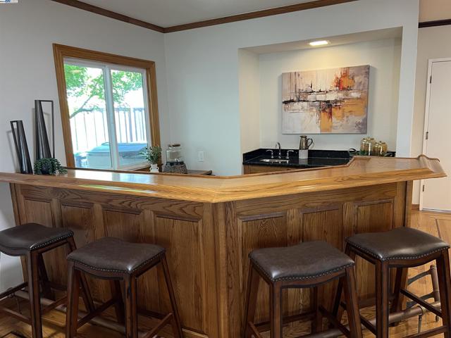3284 Omega Cir, Pleasanton CA: https://media.crmls.org/mediaz/c9d03bdd-32f2-4761-a916-225d62ca67d3.jpg
