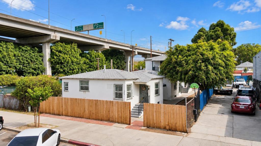 Multifamily at 2020 Newton Ave