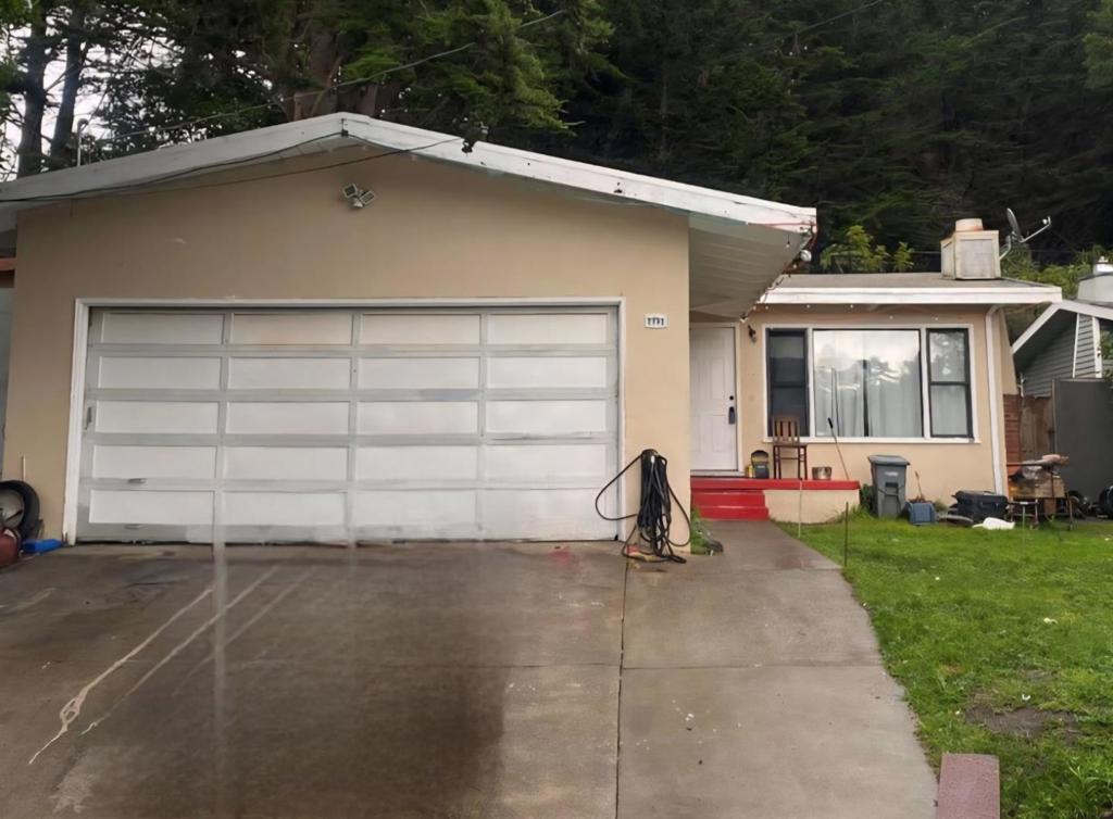 623 Miller Avenue