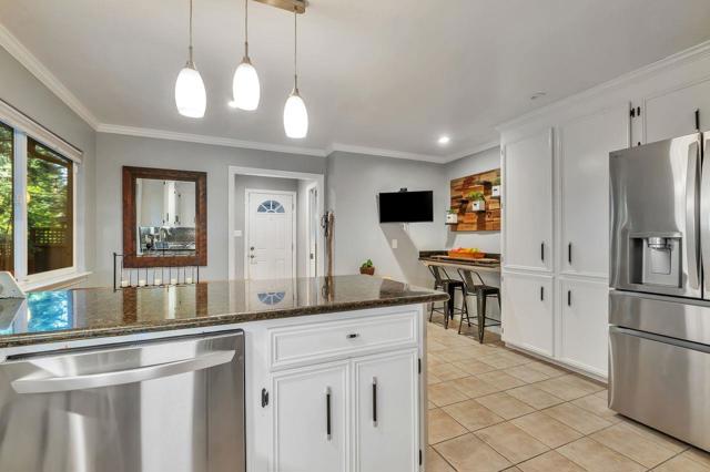 165 Saint Francis Drive, Boulder Creek CA: https://media.crmls.org/mediaz/c9d0c012-763f-4a77-b906-5a01d08e05cf.jpg