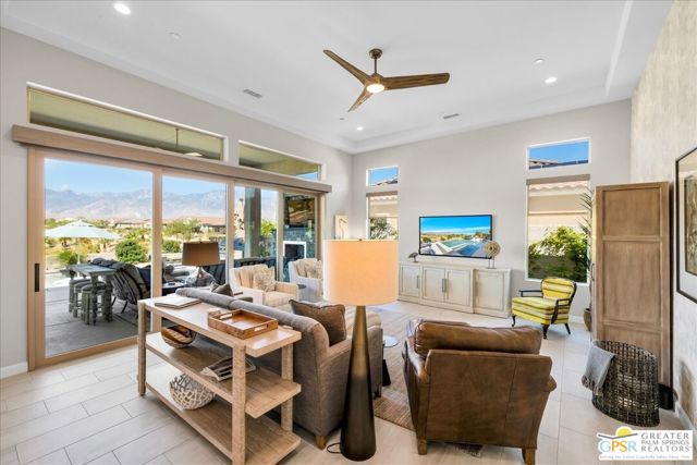 61 Zinfandel, Rancho Mirage CA: https://media.crmls.org/mediaz/c9d1cba6-2225-4005-be78-19c9b7f76e27.jpg