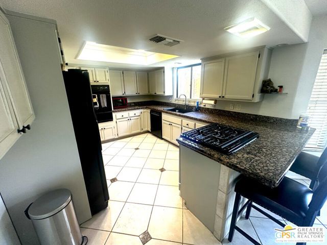 68200 Durango Road, Cathedral City CA: https://media.crmls.org/mediaz/c9d46c4f-0ab5-4f5b-84f6-b770d39cc55f.jpg