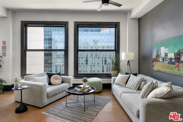 108 W 2nd Street, Los Angeles CA: https://media.crmls.org/mediaz/c9d57a50-916e-4c13-b4d7-b9623e2f3b32.jpg