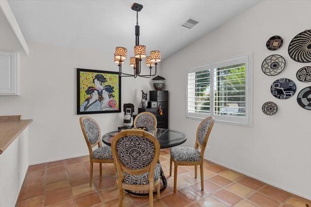 Image 6 of 38 For 52505 Avenida Alvarado