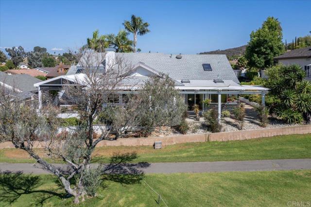 1054 La Sombra Drive, San Marcos CA: https://media.crmls.org/mediaz/c9d79883-a0bd-481a-94d6-a39df6a3e05b.jpg