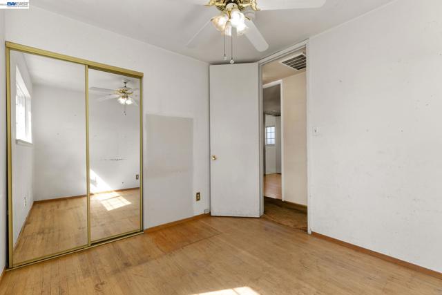 Image 25 of 46 For 35446 Cleremont Dr