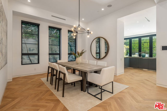 636 N Kilkea Drive, Los Angeles CA: https://media.crmls.org/mediaz/c9d99d9a-60f6-4b8b-9b70-b54a6ac7feea.jpg