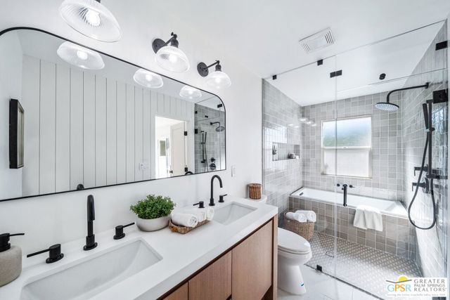 3111 E San Juan Road, Palm Springs, CA 92262