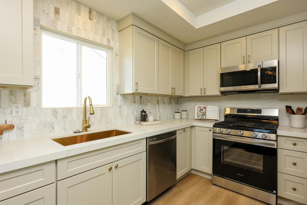 658 Santa Fe Dr. - photo 9