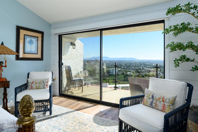 818 Caliente Lane, Ventura CA: https://media.crmls.org/mediaz/c9dcf7cc-d9d5-4519-84ad-ceae9eda9631.jpg