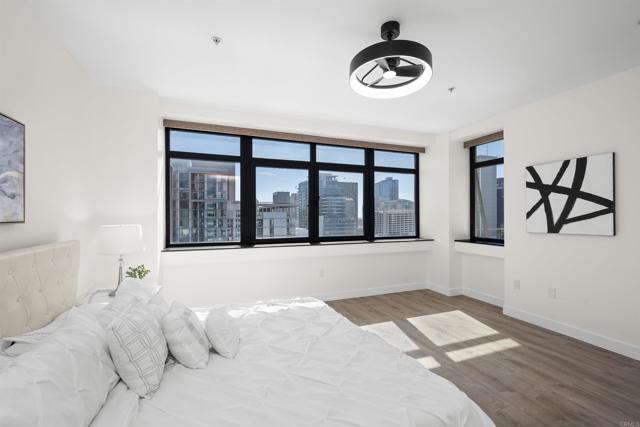 1551 4Th Avenue, San Diego CA: https://media.crmls.org/mediaz/c9dd041e-e30b-49be-a954-4996d31ea4c4.jpg