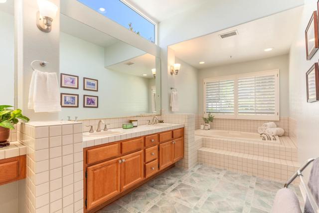 1911 La Subida Way, San Marcos CA: https://media.crmls.org/mediaz/c9dd2b67-768b-45f9-b1e7-167b9f5fcc89.jpg