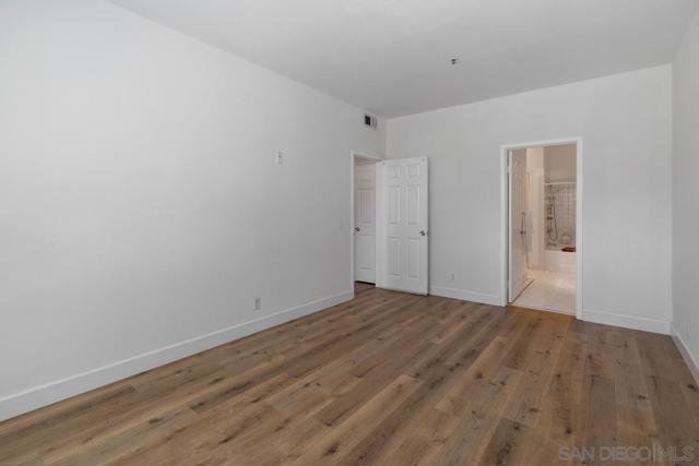 5895 FRIARS RD, San Diego CA: https://media.crmls.org/mediaz/c9dd4bf8-4016-4a04-9cc2-489a4d66f000.jpg