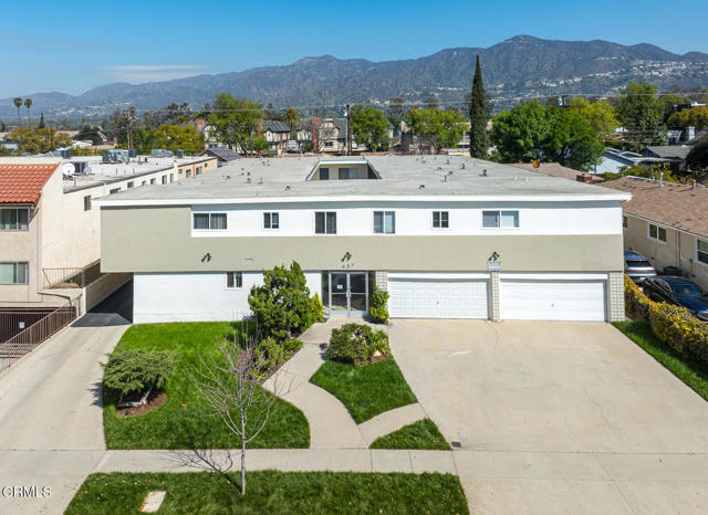 657 W Milford Street, Glendale CA: https://media.crmls.org/mediaz/c9dd512e-a8f4-4a82-a116-84f6a1c72406.jpg