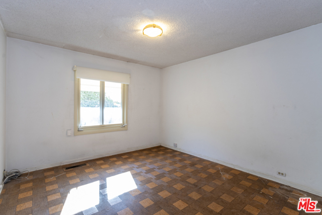3 Bed Home for Sale in Los Angeles, California