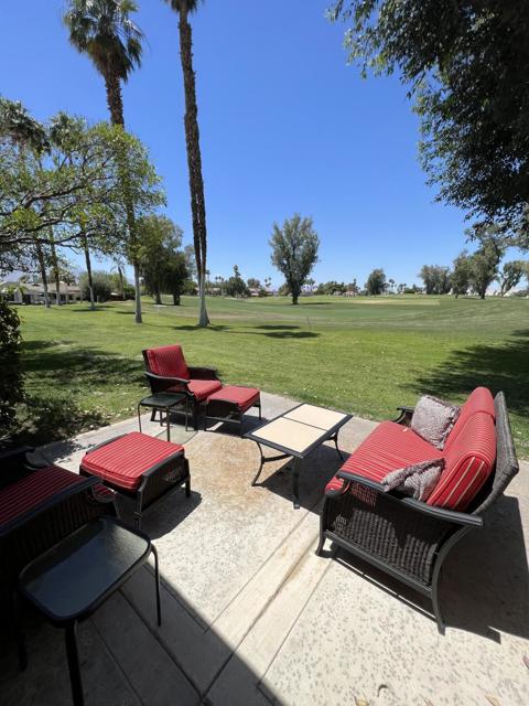 26 Mission Court, Rancho Mirage CA: https://media.crmls.org/mediaz/c9de6aff-32a6-4ed4-aabc-b2df08e470fc.jpg
