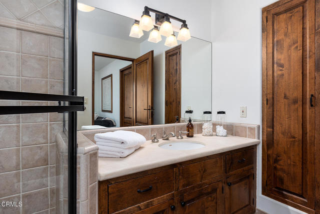 Detail Gallery Image 55 of 77 For 4144 Chevy Chase Dr, La Canada Flintridge,  CA 91011 - 5 Beds | 4/4 Baths