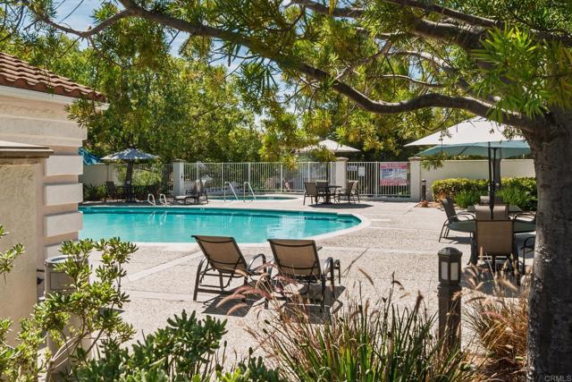 1860 Matin Circle, San Marcos CA: https://media.crmls.org/mediaz/c9e0e82d-8be5-43d3-bda8-6250f2521de3.jpg