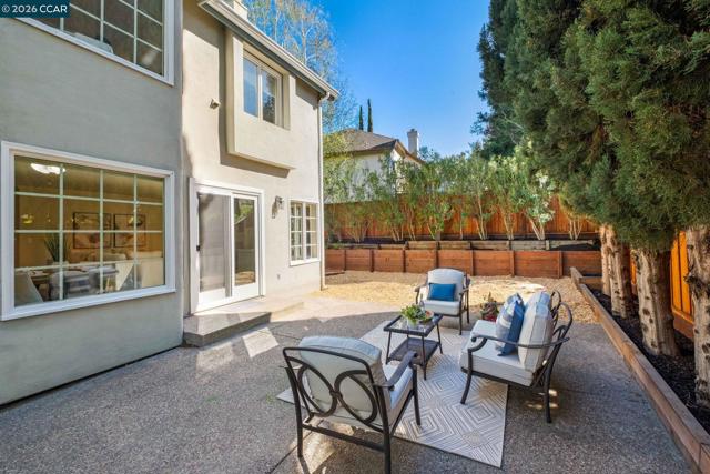 Image 44 of 54 For 121 Rassani Dr