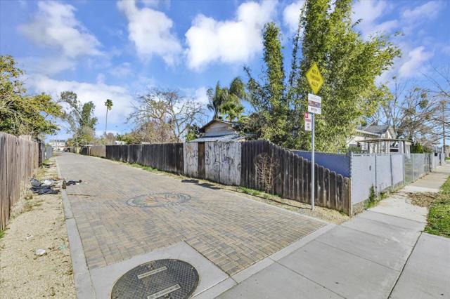 Image 33 of 34 For 2343 Erickson Street