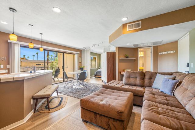 5300 E Waverly Drive, Palm Springs CA: https://media.crmls.org/mediaz/c9e1dcbe-3a79-4d66-bed1-b2dabd5007c1.jpg