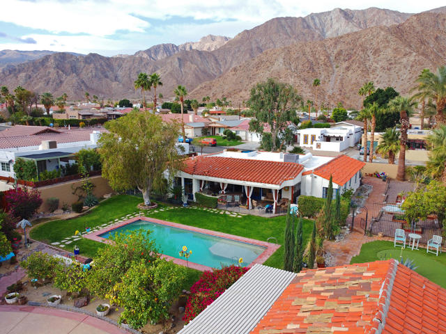 52404 Avenida Rubio, La Quinta CA: https://media.crmls.org/mediaz/c9e1e649-dc15-424e-97c0-dd202f05bc79.jpg