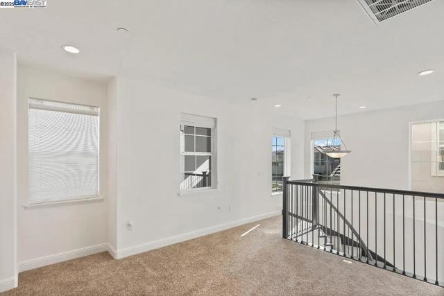 Image 17 of 28 For 2526 Modena Dr