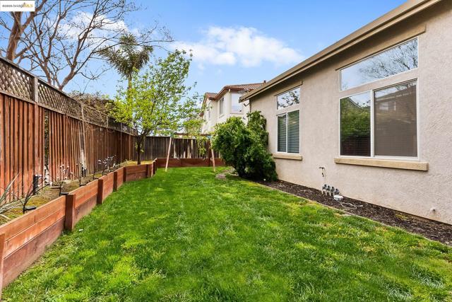 3551 Keystone Loop, Discovery Bay CA: https://media.crmls.org/mediaz/c9e2da02-f42d-4f31-9b96-6f46bba9c5e0.jpg