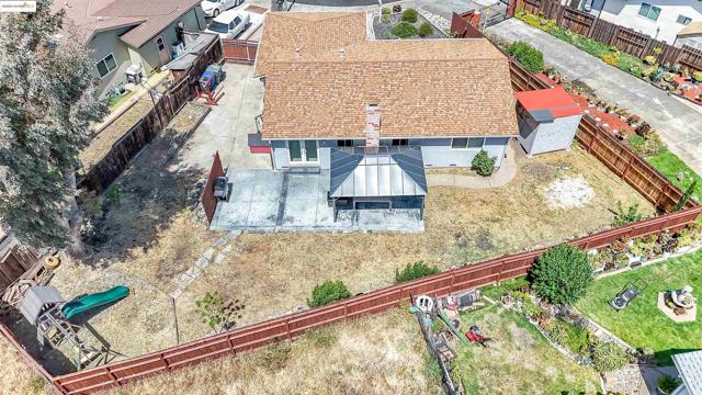 2158 Ackerman Dr, Pittsburg CA: https://media.crmls.org/mediaz/c9e36ea1-082d-4ecc-babc-7275de37c674.jpg
