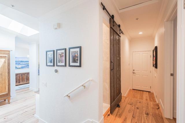 25552 Meadowview Circle, Salinas CA: https://media.crmls.org/mediaz/c9e37dd2-c3ea-4219-a0cb-1460fe60069b.jpg