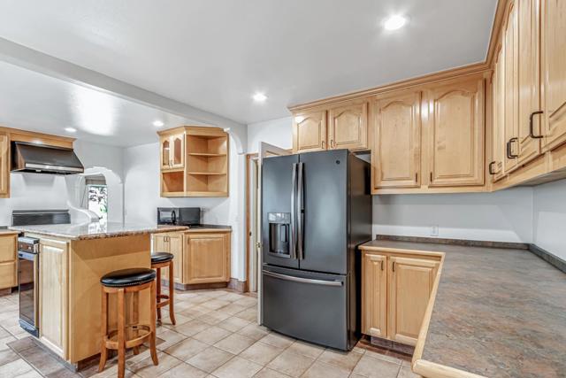 1139 W Parr Avenue, Campbell CA: https://media.crmls.org/mediaz/c9e3f584-978d-415c-b4dc-cfb79a625cfc.jpg