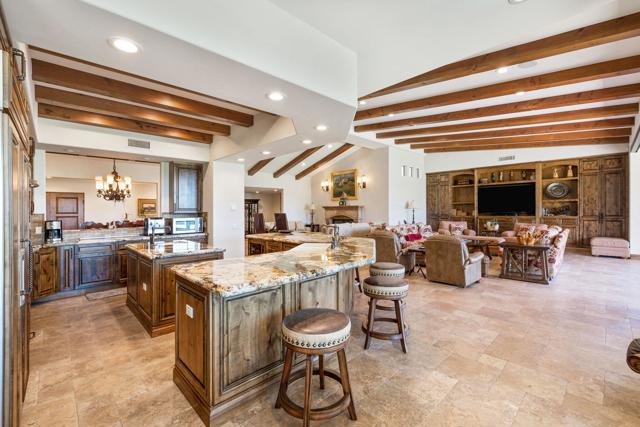 49006 Foxtail Lane, Palm Desert CA: https://media.crmls.org/mediaz/c9e4c749-55f7-4171-bd1a-2c3b41113f1a.jpg