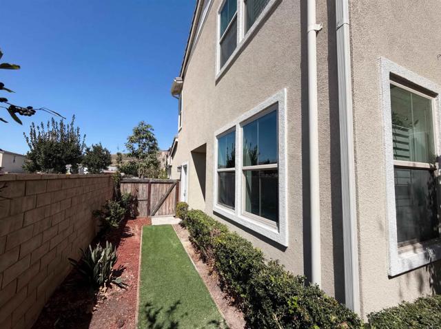 Detail Gallery Image 35 of 36 For 951 Camino Aldea, Chula Vista,  CA 91913 - 4 Beds | 3 Baths