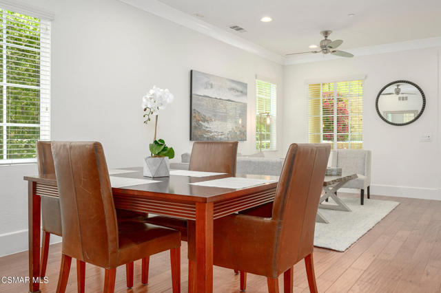 650 Astera Court, Newbury Park CA: https://media.crmls.org/mediaz/c9e62667-fa76-4713-81c1-1f4b0e9df841.jpg