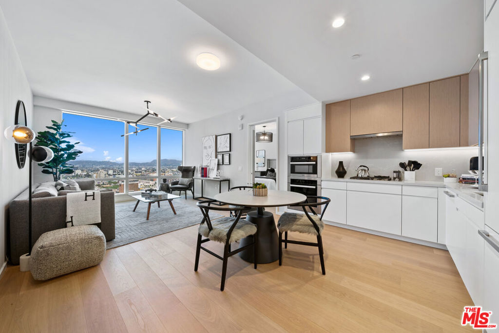 877 Francisco Street #2707