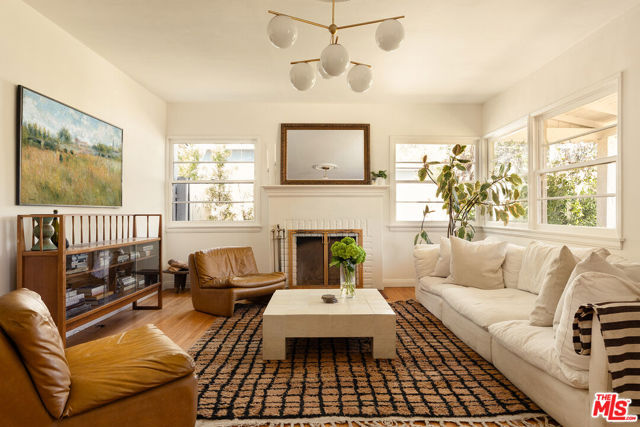 6147 Colfax Avenue, North Hollywood CA: https://media.crmls.org/mediaz/c9e65bd5-ca2d-44a5-a70b-5086f846fe00.jpg