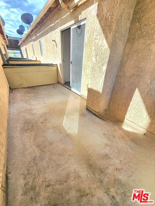 165 N Hamilton Avenue, Hemet CA: https://media.crmls.org/mediaz/c9e7632b-2ba9-41bc-acf9-548e67e2a237.jpg