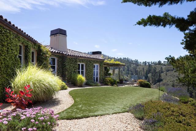 3200 Red Wolf Drive, Carmel CA: https://media.crmls.org/mediaz/c9e7acaa-cb03-484f-bd6c-728d9369a2fc.jpg