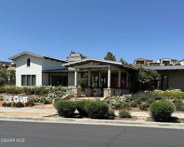 27636 Camellia Drive, Saugus CA: https://media.crmls.org/mediaz/c9e7f78d-c331-48af-9b76-b4b3ee876275.jpg