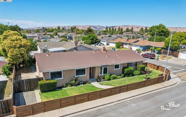 5349 Valpey Park Ave, Fremont CA: https://media.crmls.org/mediaz/c9e922fc-e994-4eb2-8bc0-9d28515198e8.jpg