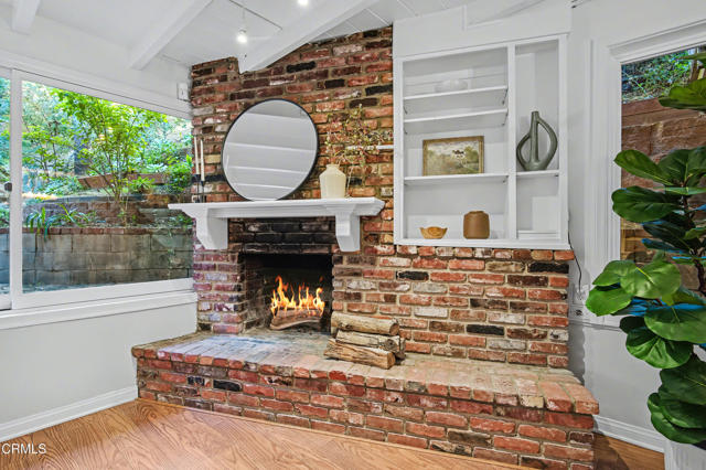 640 Chaparral Road, Sierra Madre CA: https://media.crmls.org/mediaz/c9eaa4b1-7bce-496e-a8f6-f3305a35c462.jpg