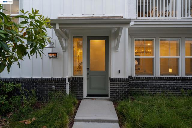 Image 3 of 59 For 37231 Sand Bar Place