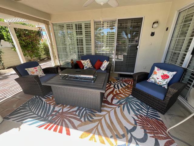 43954 Via Granada, Palm Desert CA: https://media.crmls.org/mediaz/c9ebf087-4773-4a8d-96b4-d21223e848cd.jpg