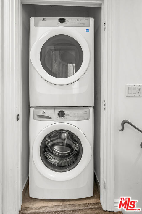 https://media.crmls.org/mediaz/c9ec6811-c180-4352-89d2-88b12de11df8.jpg?preset=X-Large